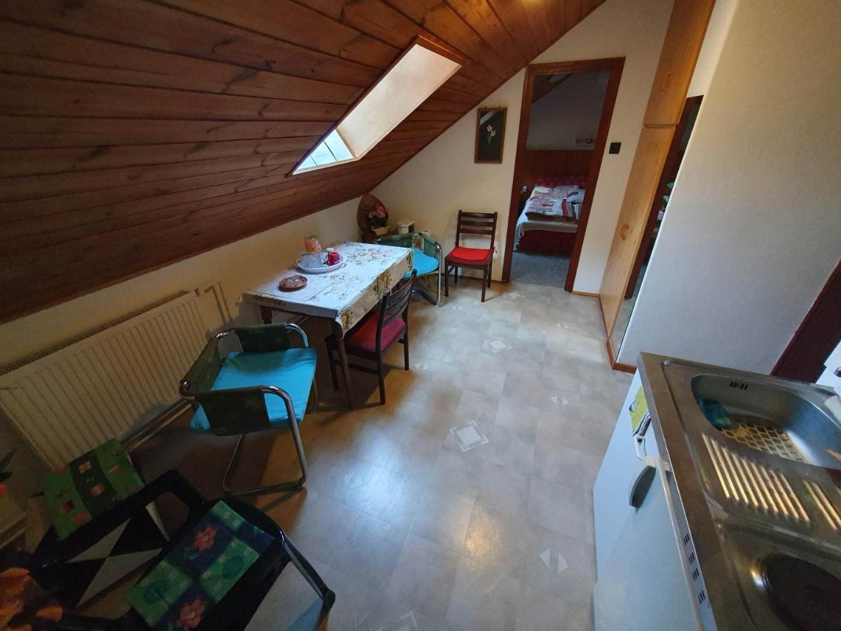Pereszlényi Vendégház Visegrád Exterior foto